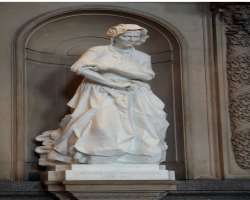 The hall is filled with ample statues which were first begin by placing a statue of women in after an ear in the year 2012 and which further led to th